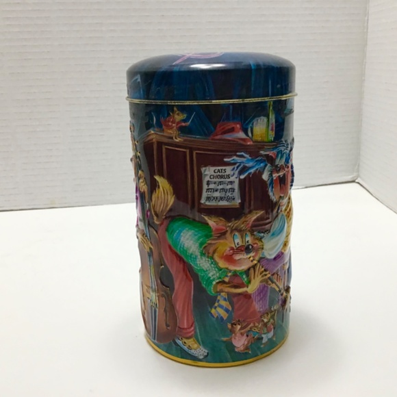 VINTAGE CHURCHILL JAZZ CATS CARTOON BAND MUSIC ENGLISH TOFFEE TIN MONEY BOX - Picture 2 of 7